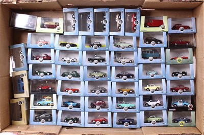 Lot 971 - One tray containing 50+ various Oxford 1/76...