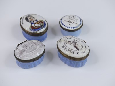 Lot 2368 - A South Staffordshire enamel patch box, late...