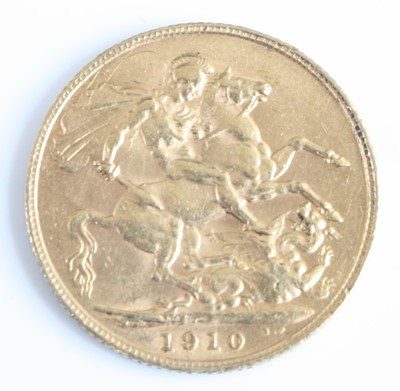 Lot 3105 - Great Britain, 1910 gold full sovereign,...