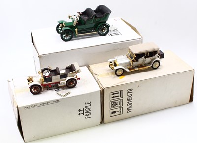 Lot 983 - Collection of 3 Franklin Mint 1/24th scale...