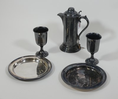 Lot 109 - A collection of silver plated wares, to...