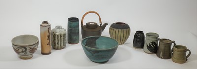 Lot 119 - A collection of studio pottery wares, to...