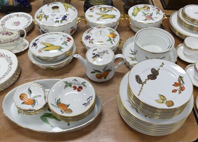 Lot 128 - A collection of Royal Worcester Evesham...