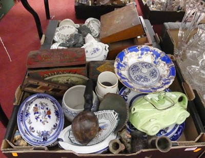 Lot 197 - Two boxes of mixed ceramics and miscellaneous...