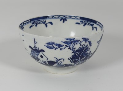 Lot 224 - An 18th century Lowestoft porcelain tea bowl,...