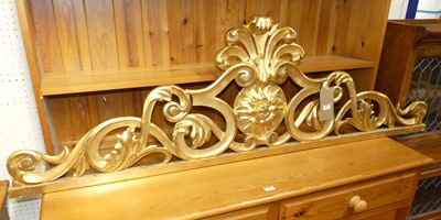 Lot 1116 - A 19th century Italian carved gilt wood pelmet...