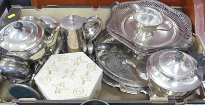 Lot 289 - A collection of silver plated wares to include...