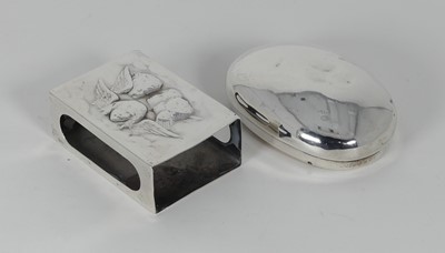 Lot 309 - An Edward VII silver pocket snuff box,...