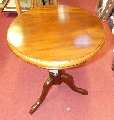 Lot 1201 - A reproduction mahogany fixed top circular...