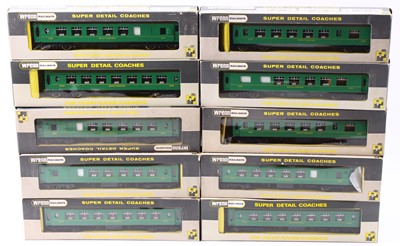 Lot 449 - Ten Wrenn Pullman coaches in non-authentic...