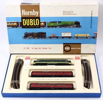 Lot 283 - Hornby-Dublo 2-rail train set ref.2034 ‘The...