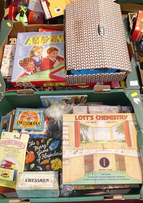 Lot 1511 - Two trays containing board/interactive games...