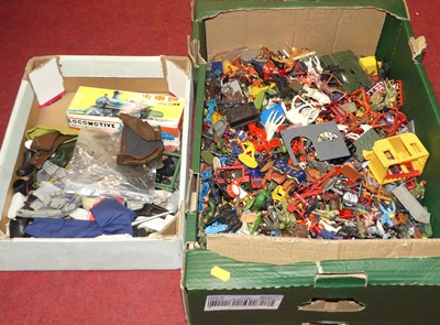 Lot 1537 - A quantity of various loose plastic figures...