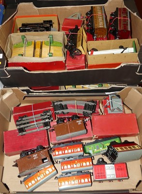 Lot 1544 - Three trays of Hornby 0 gauge related coaches,...