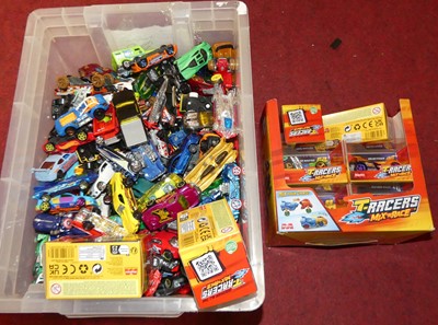 Lot 1565 - A box of mostly loose modern issue diecast to...