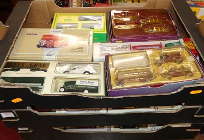 Lot 1579 - 3 trays of boxed modern issue diecast to...