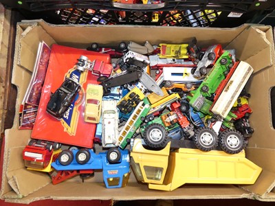 Lot 1626 - A tray of loose & play worn diecast to inc...