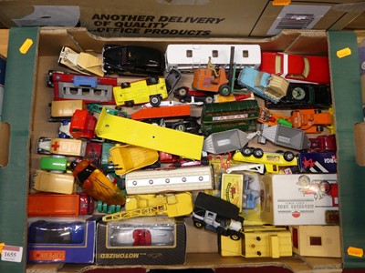 Lot 1655 - A tray of loose & playworn diecast to include...