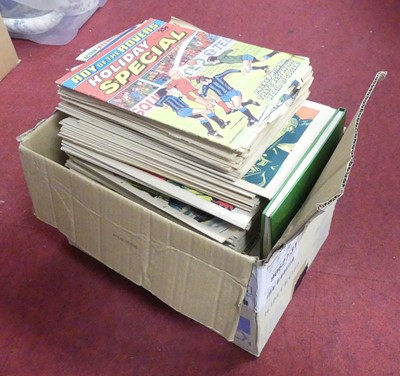 Lot 703 - A collection of vintage comics to include Roy...