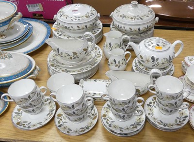 Lot 717 - A Wedgwood Beaconsfield pattern part tea and...