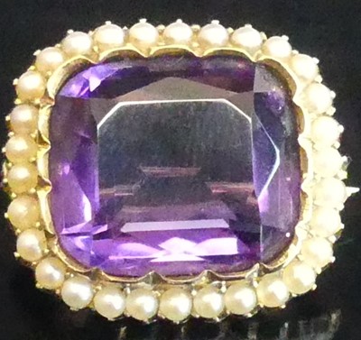 Lot 446 - An Edwardian yellow metal amethyst and seed...