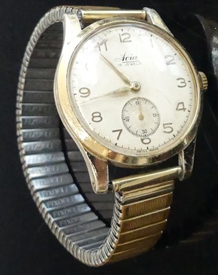 Lot 451 - A vintage gent's Avia manual wind wristwatch,...