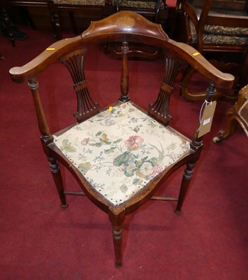 Lot 1353 - An Edwardian beech corner elbow chair