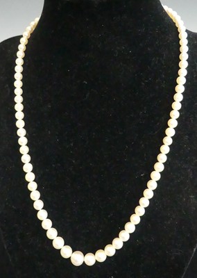 Lot 460 - A Ciro of Bond Street cultured pearl single...