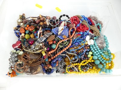 Lot 520 - A collection of costume jewellery, to include...