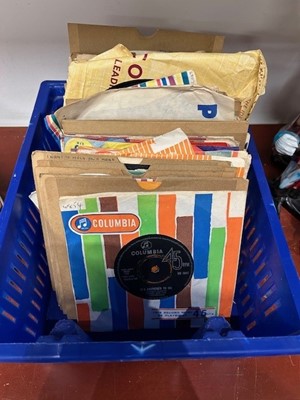 Lot 59 - Collection of vinyls 45s, to include Gerry and...