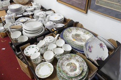 Lot 677 - A collection of ceramics to include Royal...