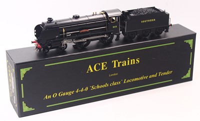 Lot 193 - ACE Trains 0 gauge Southern class V loco and...