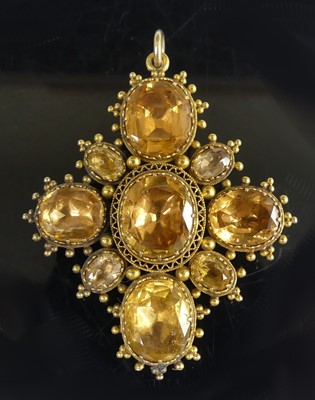 Lot 2618 - A George III yellow metal pendant brooch,...