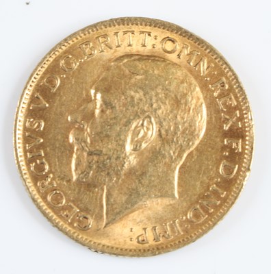 Lot 3102 - Great Britain, 1914 gold full sovereign,...