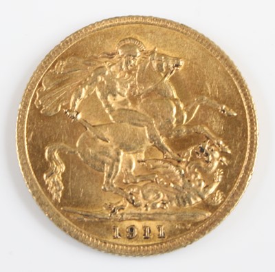 Lot 3101 - Great Britain, 1911 gold full sovereign,...