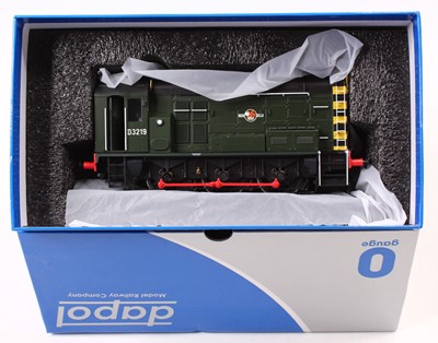 Lot 183 - Dapol 0 gauge class 08 in BR green, with wasp...