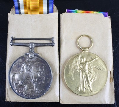 Lot 517 - A WW I British War and Victory pair, naming K....