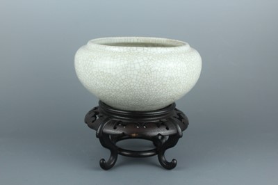 Lot 55 - A Chinese ge-type bowl or incense burner, Qing...