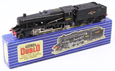 Lot 350 - LT25 Hornby-Dublo 3-rail 2-8-0 loco & tender...