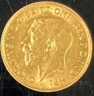 Lot 3226 - Great Britain, 1912 gold half sovereign,...