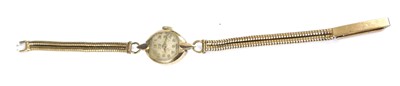 Lot 2962 - A lady's vintage Tudor Royal 9ct gold cased...