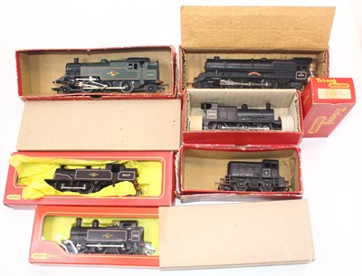 Lot 668 - Six Triang 00 gauge locos to include a 2-6-2...