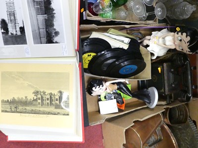 Lot 98 - Miscellaneous items, to include an album of...