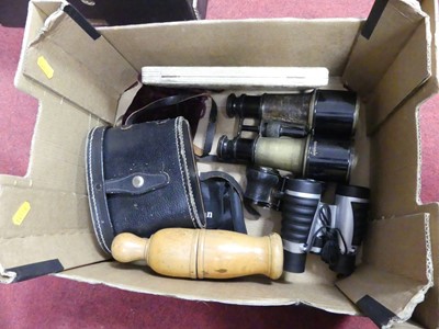 Lot 100 - A collection of various vintage binoculars