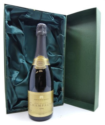 Lot 1194 - Fortnum & Mason 1990, Brut Reserve Champagne,...