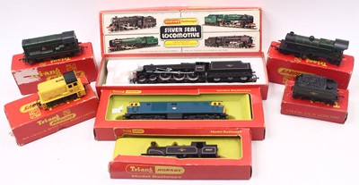 Lot 669 - Six Triang 00 gauge locos to include a 0-4-0...