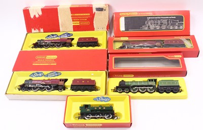 Lot 670 - Six 00 gauge Triang locos to include a GWR...