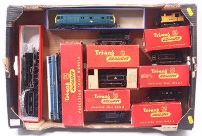 Lot 680 - Eight Triang and Hornby 00 gauge locos to...