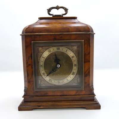 Lot 262 - An early 20th century walnut cased Elliott...