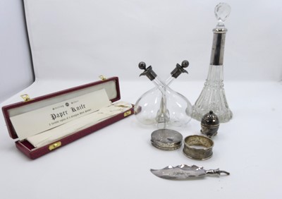 Lot 264 - A collection of miscellaneous items, to...